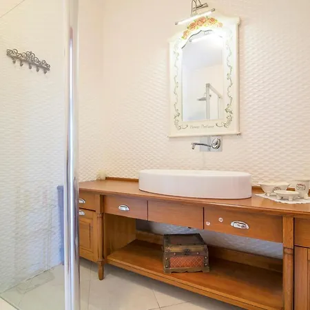 Villa Islamlar Sleeps 9 Pool Air Con Wifi